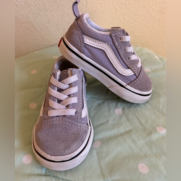 Vans Light Purple Old Skool Velcro Sneakers Toddler size 5 - Picture 2 of 16